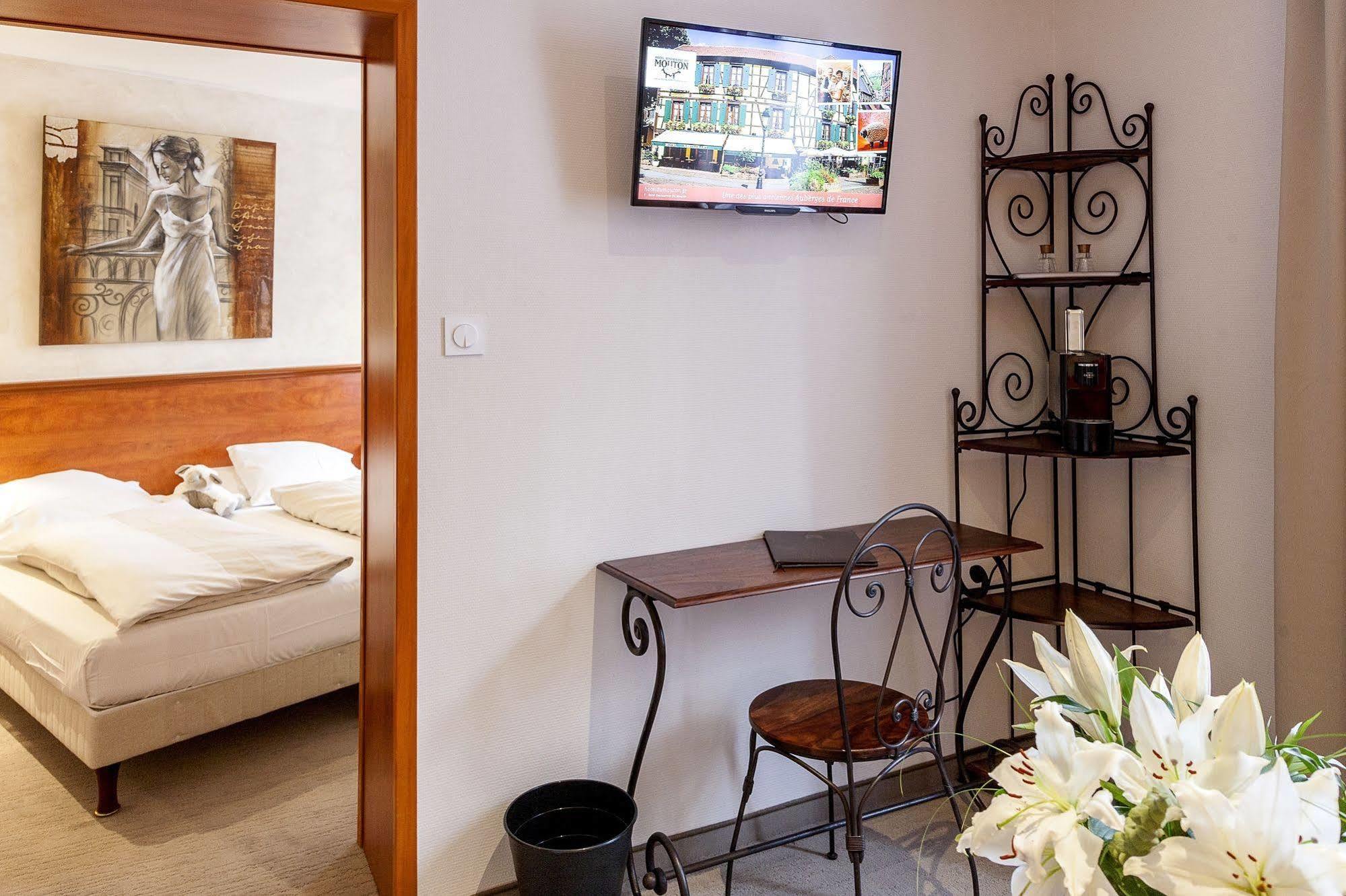 Logis Hotel-Restaurant Du Mouton Рибовиль Экстерьер фото